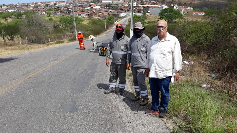 Governo de Pernambuco Inicia Recapeamento Asfáltico da PE-158 em Calçados