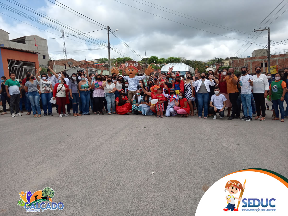 Calçado se prepara para o retorno das aulas presenciais com apresentação da frota escolar