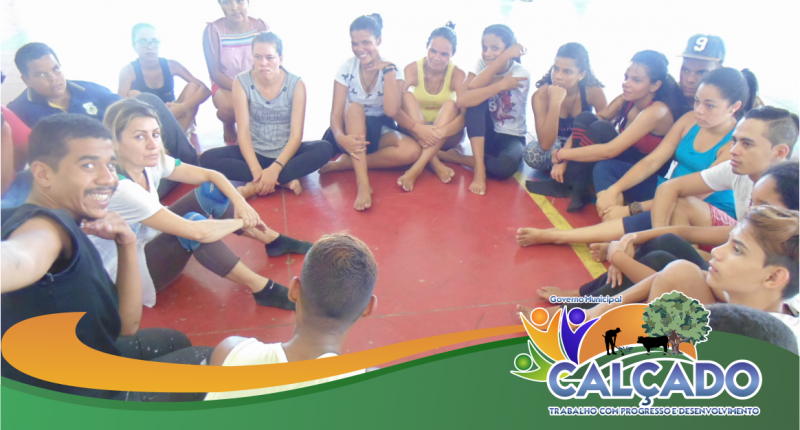 Oficinas de Dança levam arte e aprendizado a crianças e adolescentes em Calçado